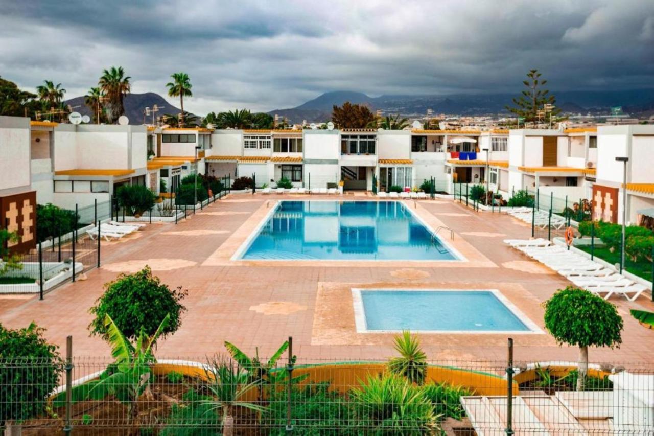 Papagayo Beach Apartments อาโรนา ภายนอก รูปภาพ