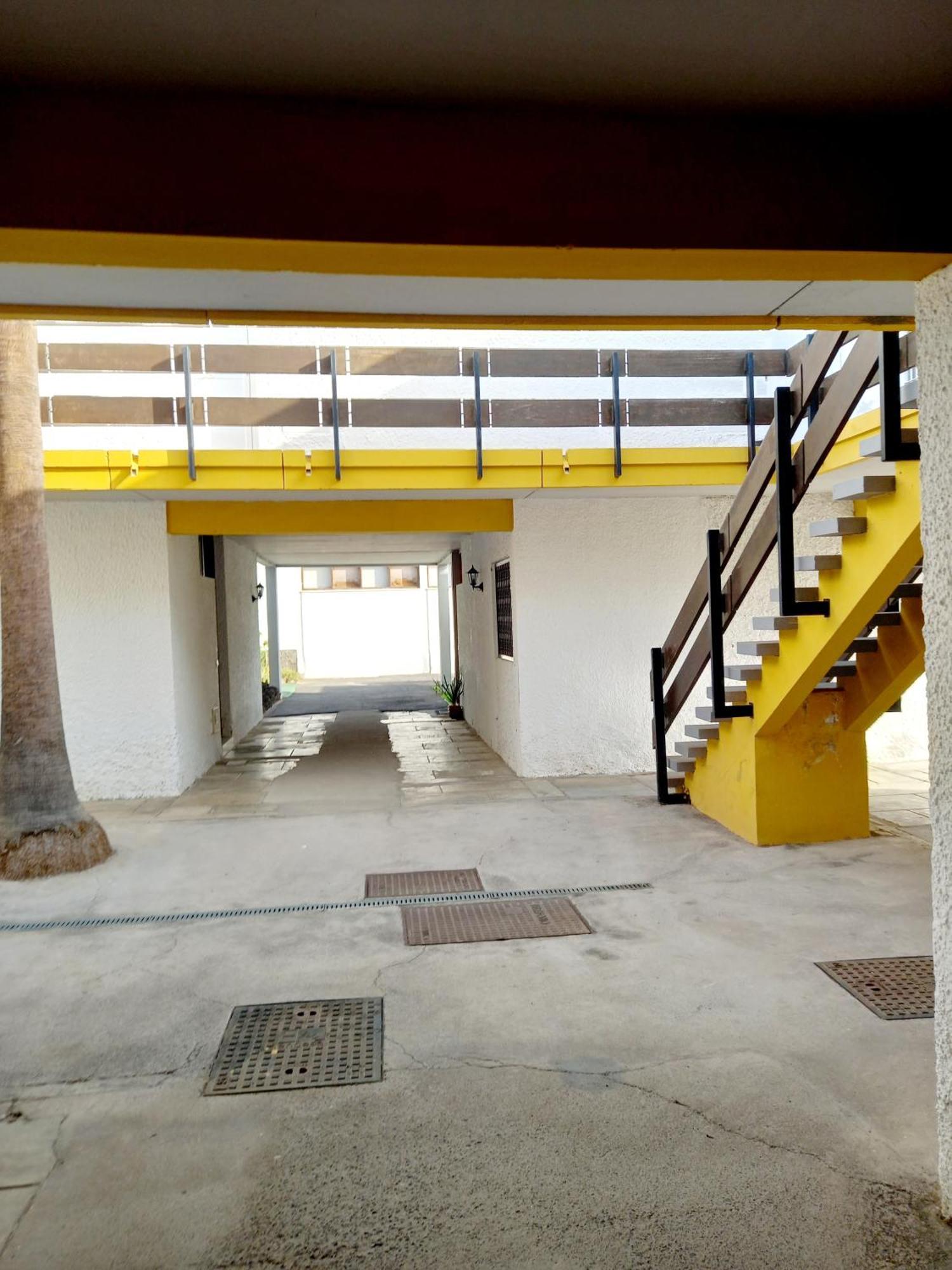 Papagayo Beach Apartments อาโรนา ภายนอก รูปภาพ