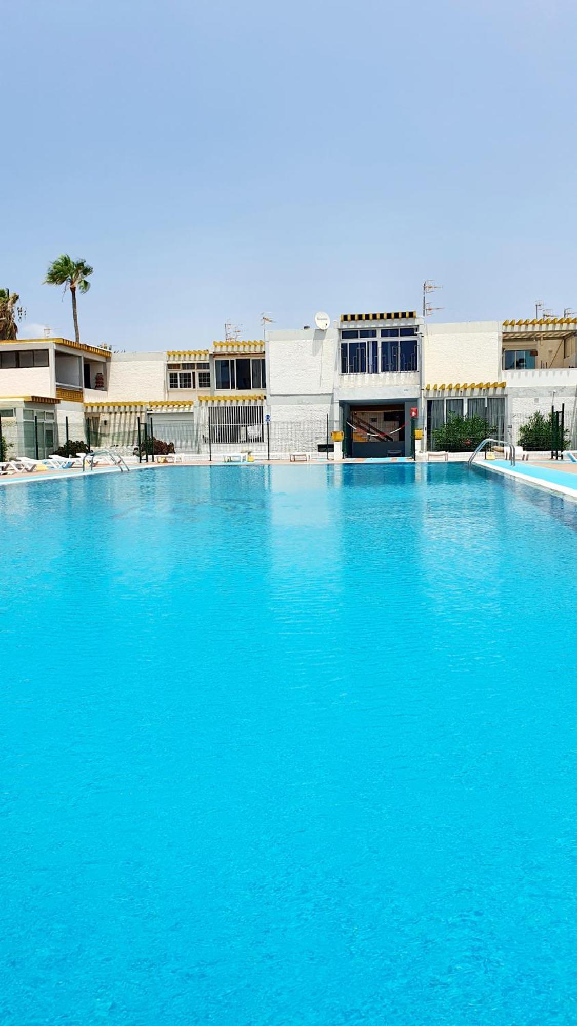 Papagayo Beach Apartments อาโรนา ภายนอก รูปภาพ