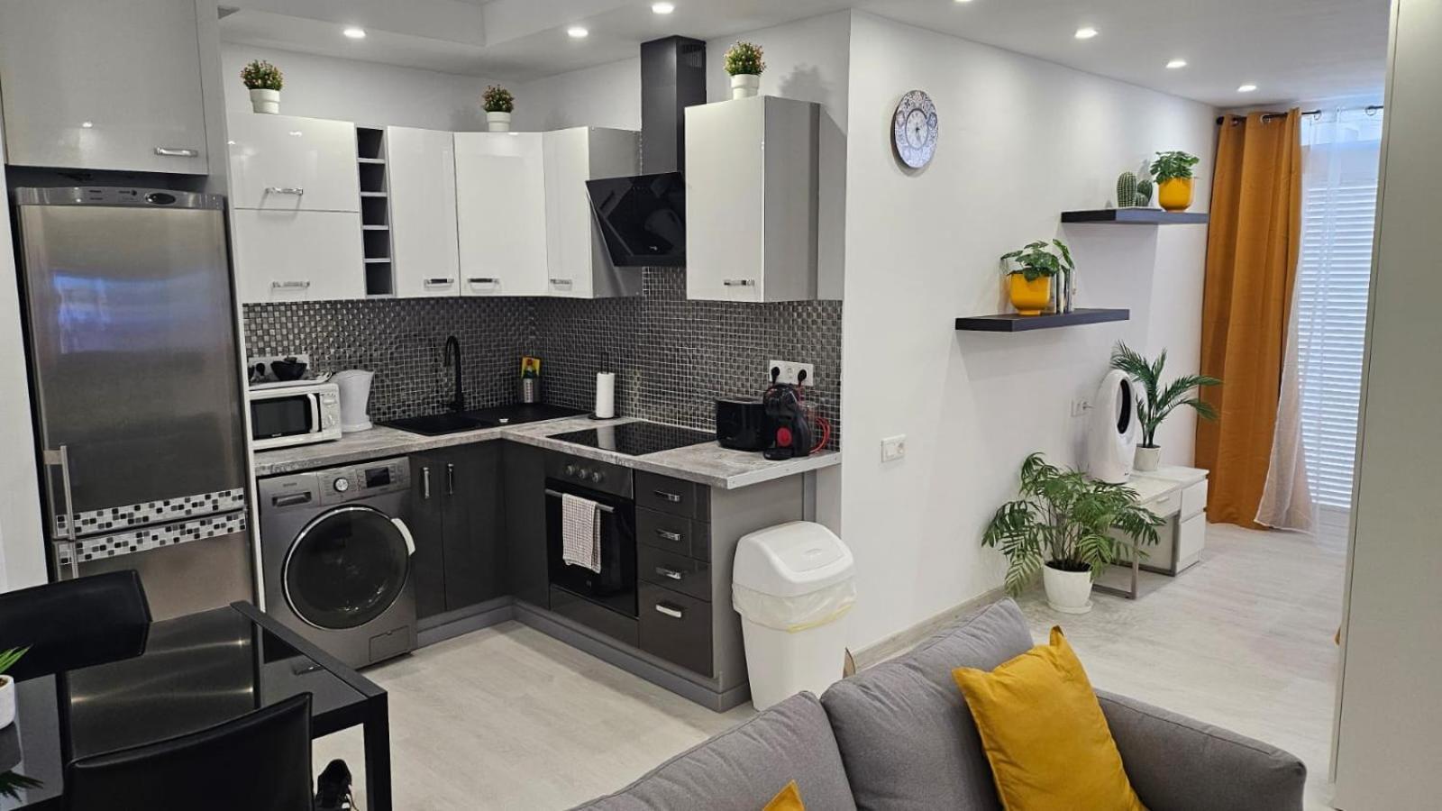Papagayo Beach Apartments อาโรนา ภายนอก รูปภาพ