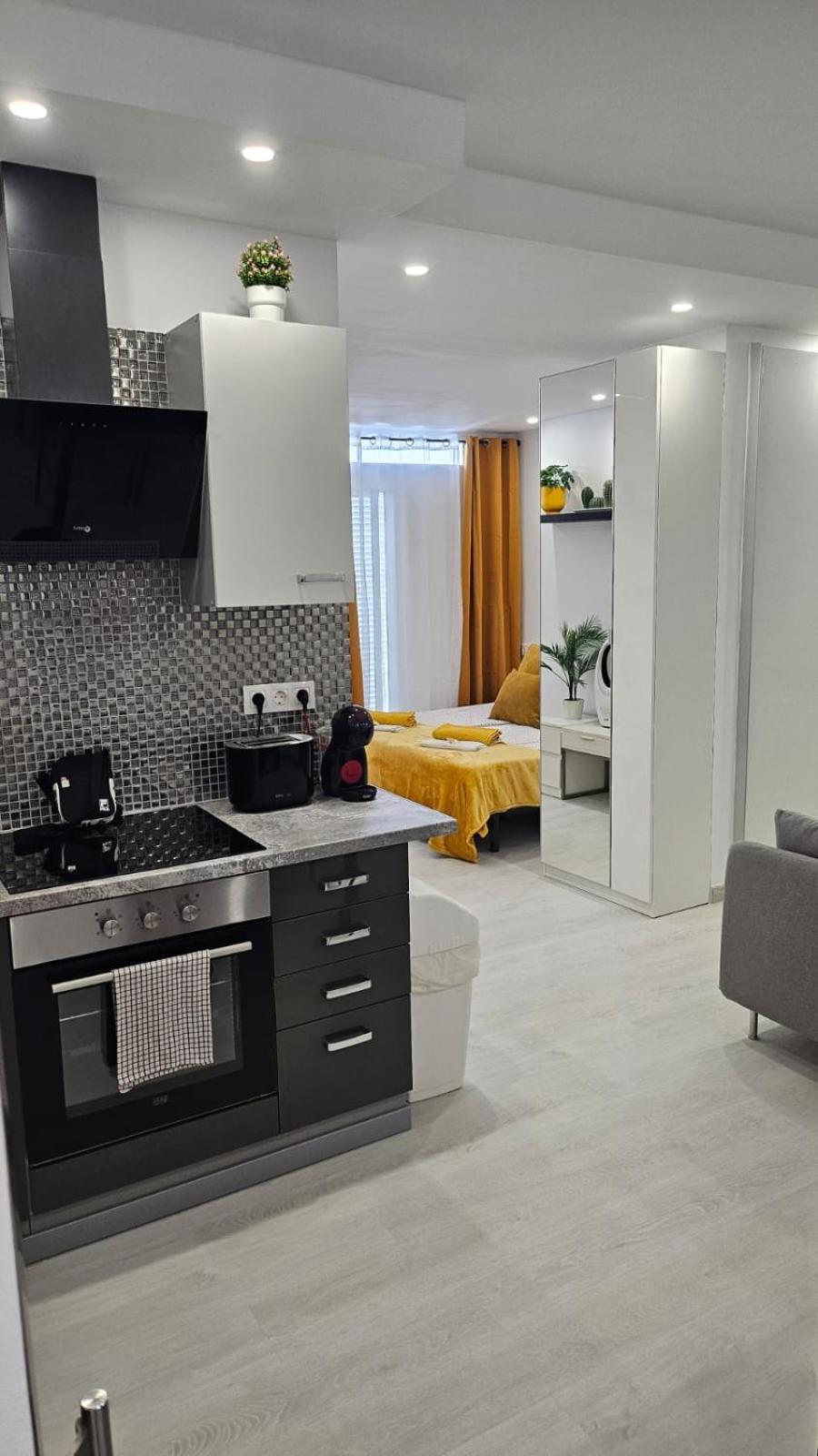 Papagayo Beach Apartments อาโรนา ภายนอก รูปภาพ